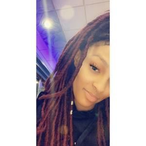 Meet your Posher, Mira